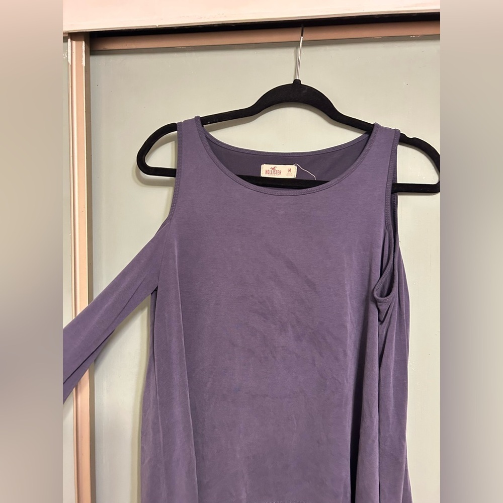 Hollister Cold Shoulder Long Sleeve Top Medium Navy Blue Cutout Lightweight - Picture 5 of 11
